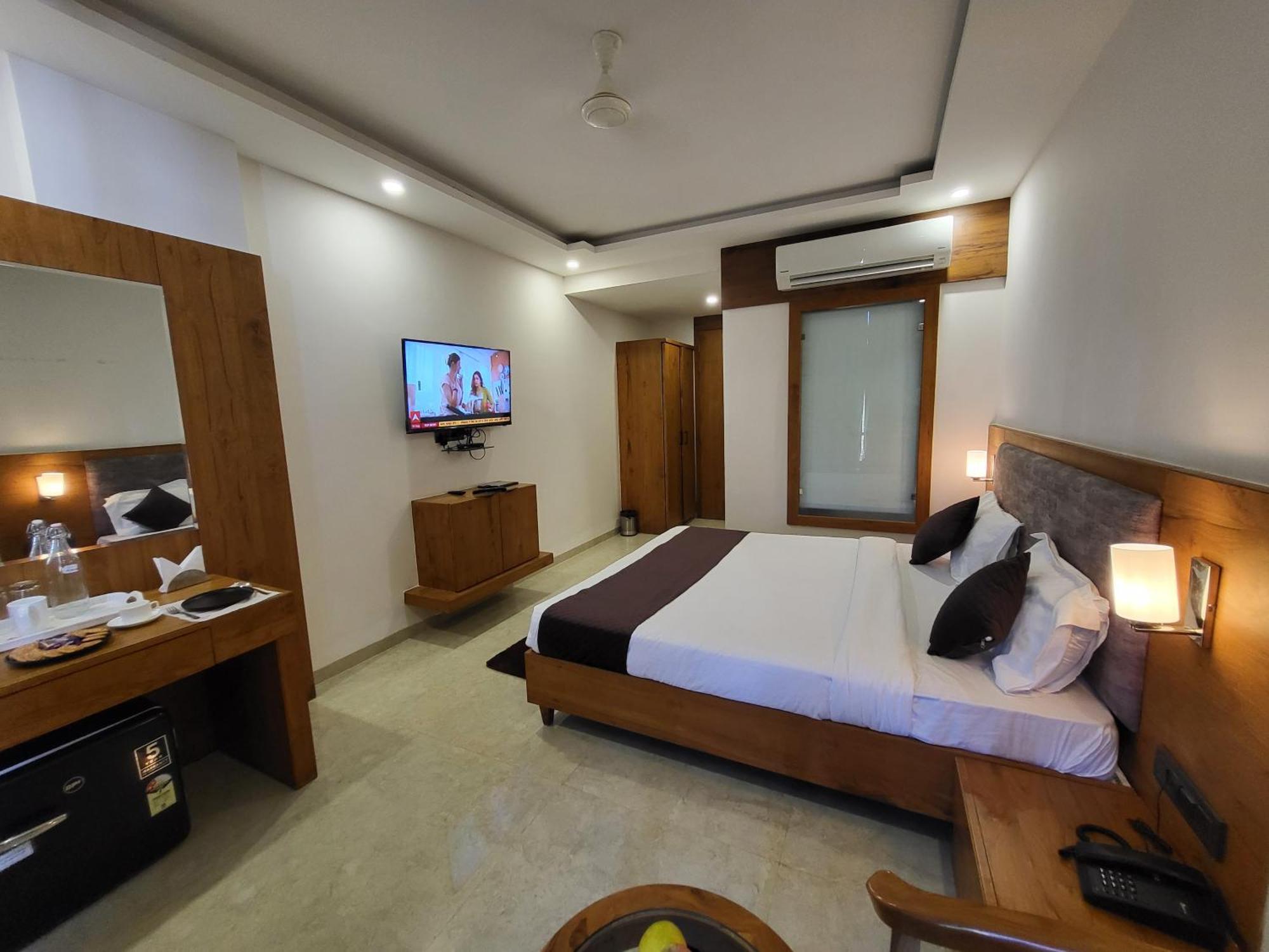 Hotel Sukoon Signature 3*